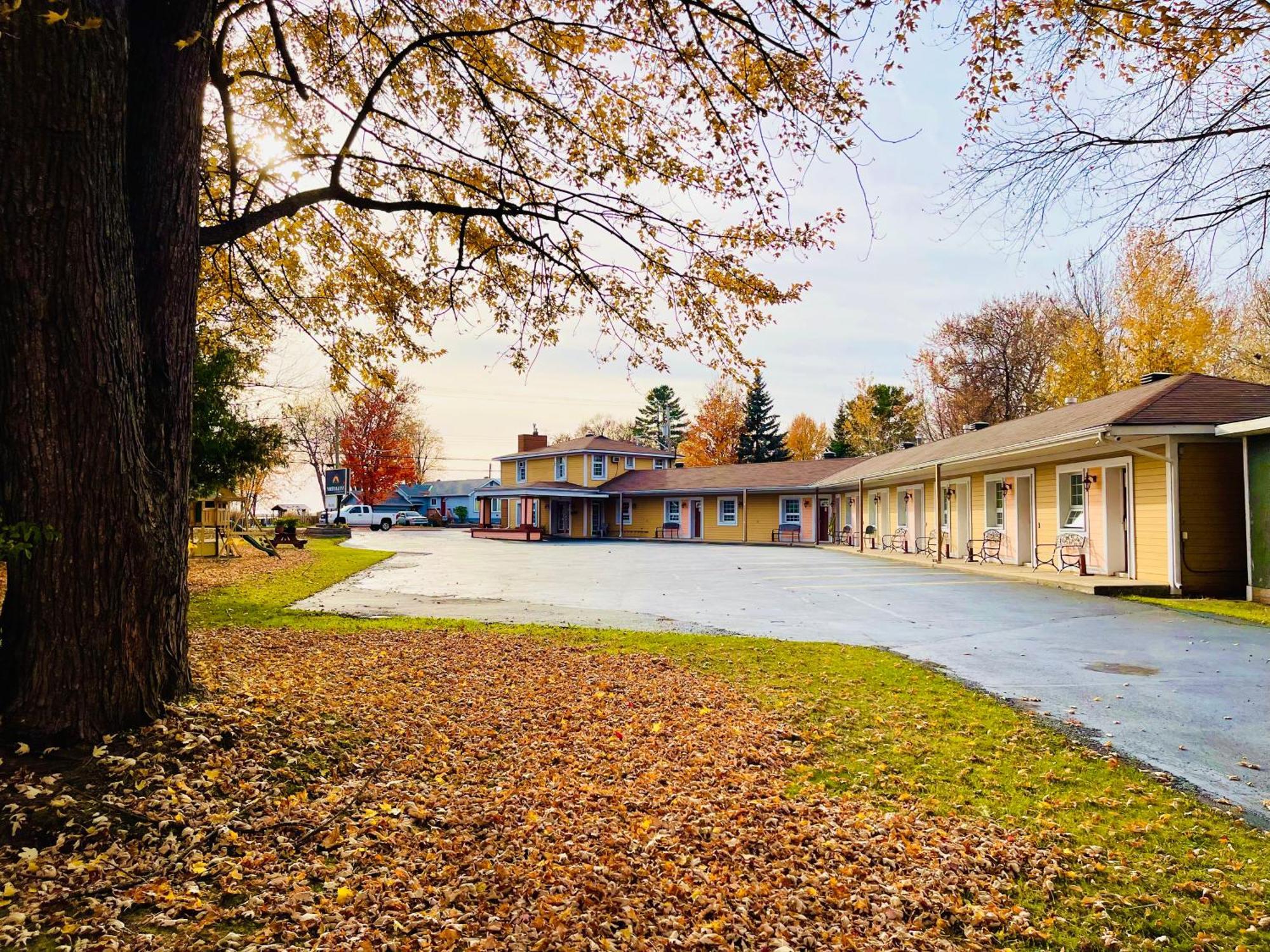 North Bay Inn Exterior photo